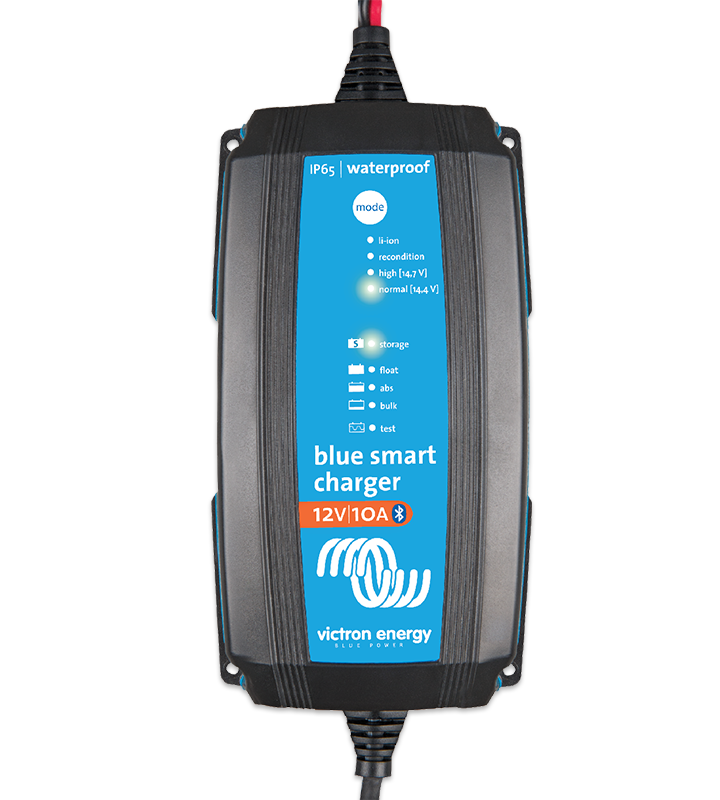 Blue Smart IP65 Charger 6V/12V-1.1 230V CEE 7/16 Retail