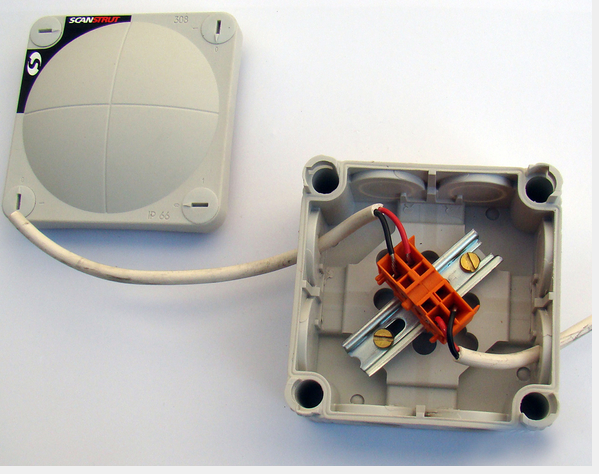 Waterproof Electrical Junction Box 10 way - Euromotive Energy Ltd