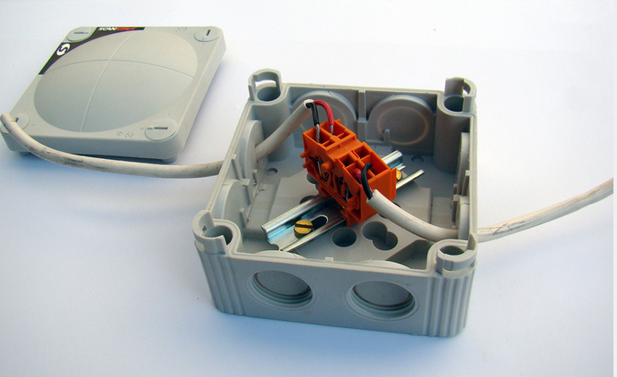 Waterproof Electrical Junction Box 10 way - Euromotive Energy Ltd